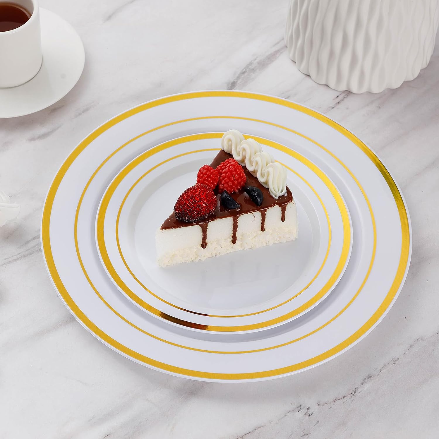 200PCS Gold Plastic Plates, Heavy Duty Disposable Gold Plates | 100 10.25 inch Dinner Plates and 100 7.5 inch Dessert Plates for Party, Holiday, Wedding, Thanksgiving