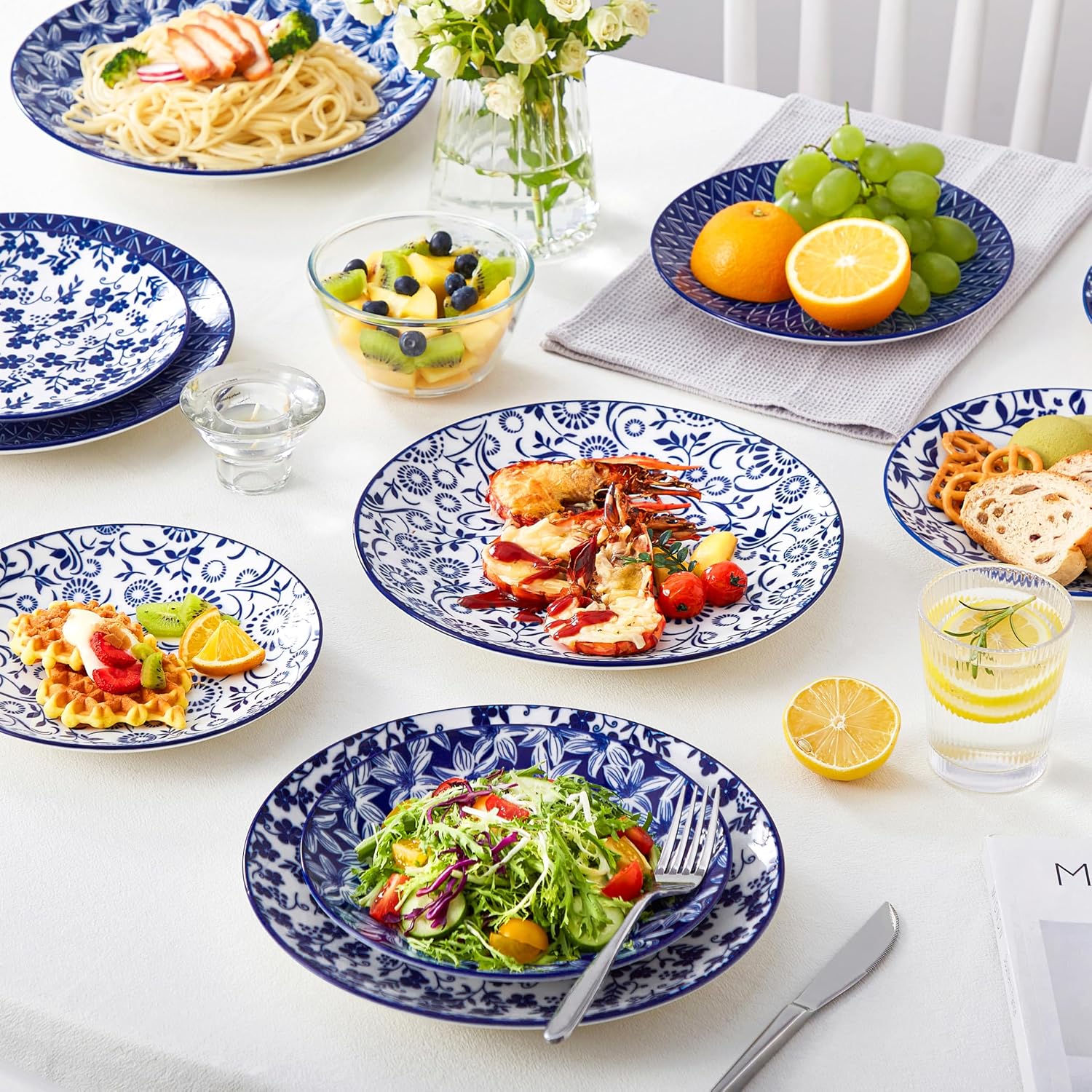 vancasso 10.25" Blue Dinner Plates Set of 6, Porcelain Vintage | Microwave, Oven, Dishwasher Safe, For Dinner, Pasta, Salad, and Dessert, Vintage Blue and White Floral, Stackable